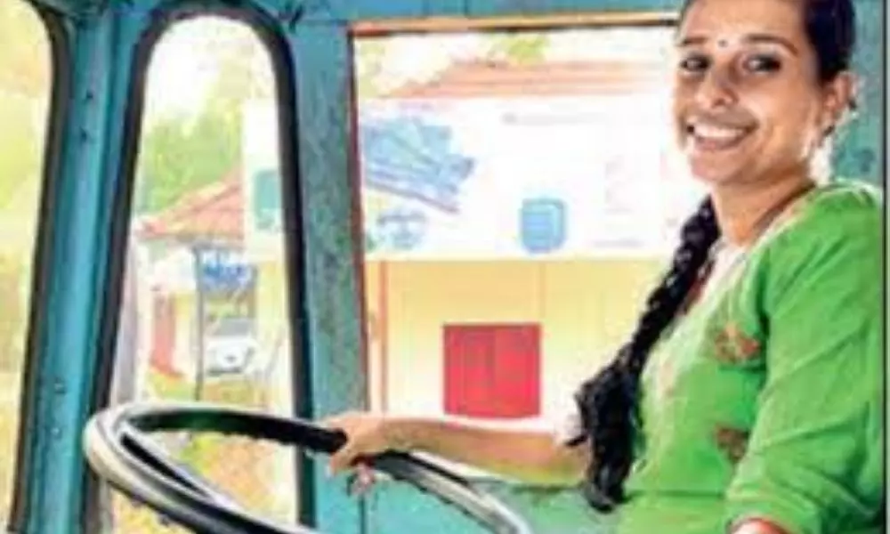 Kerala Trichur Girl Delisha Davis Drive Hazardous Goods Tanker