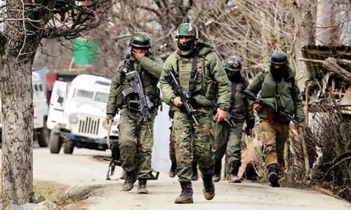 Three Terrorists killed in Encounter at Pulwama