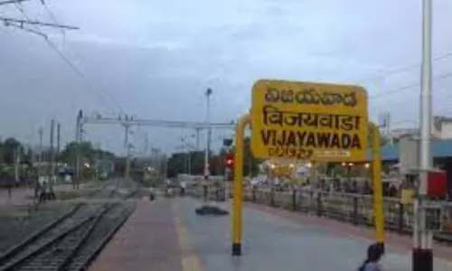 Bangladesh People Who Infiltration Through Drainage Pipes Bangladesh People Who Infiltration Through Drainage Pipes