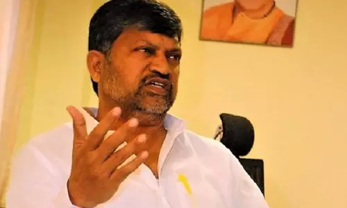 TTDP President L Ramana Meets CM KCR in Pragathi Bhavan