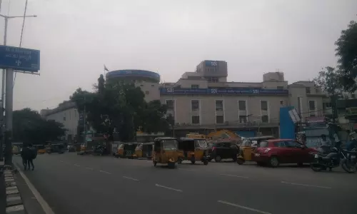 Another Shooting Spree Near SBI Bank Gun Foundry in Hyderabad Another Shooting Spree Near SBI Bank Gun Foundry in Hyderabad