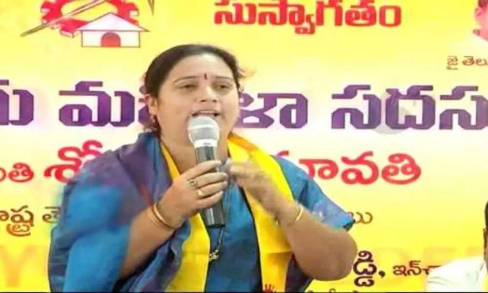 Ex MLA Shobha Hymavathi Resigns to TDP Party