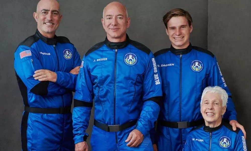 Blue Origin Spaceflight Launch Today: Jeff Bezos is Going to Space