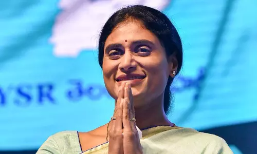 YS Sharmila Goes on Unemployment Hunger Strike in Khammam District