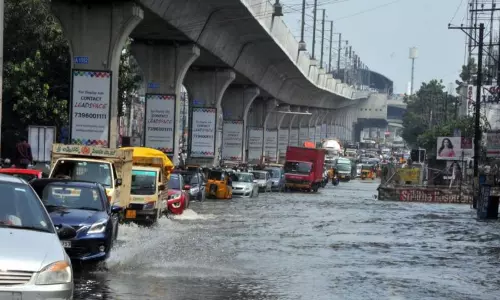 Heavy Rains in both Telangana and Andhra Pradesh States till 23 07 2021 due to Low Pressure in Bay of Bengal Heavy Rains in both Telangana and Andhra Pradesh States till 23 07 2021 due to Low Pressure in Bay of Bengal