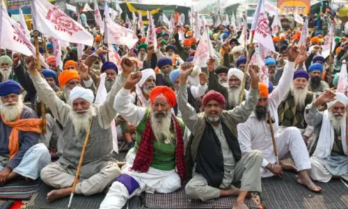 Intelligence warning of possible violence in Farmers Protest Rally Near Parliament Delhi Police on High Alert Intelligence warning of possible violence in Farmers Protest Rally Near Parliament Delhi Police on High Alert
