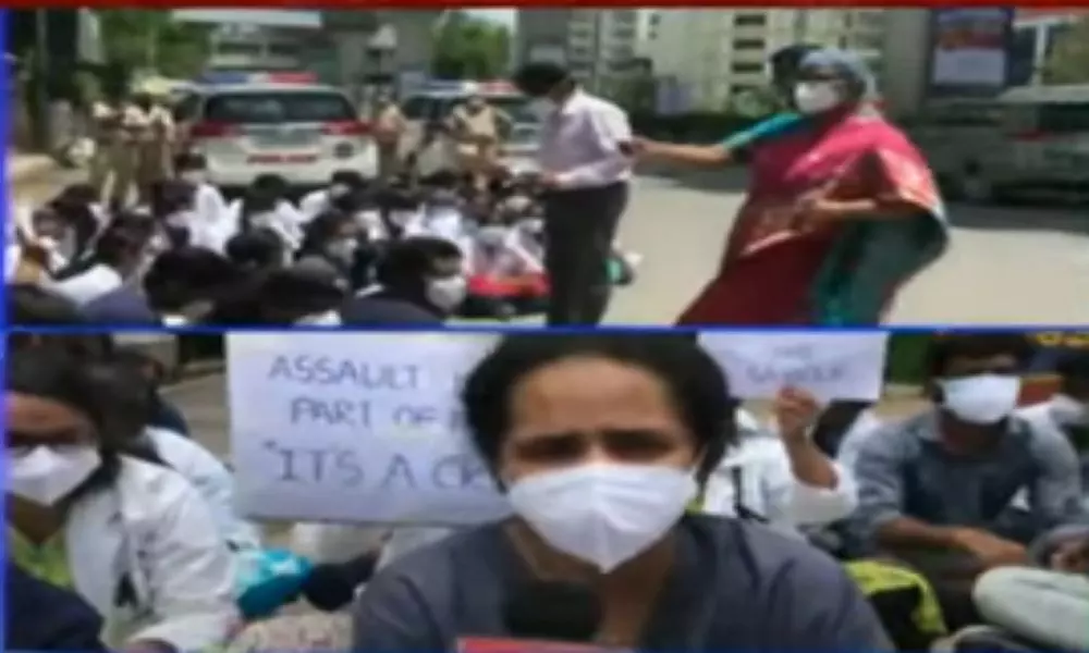 Junior Doctors Protest at Erragadda Chest Hospital