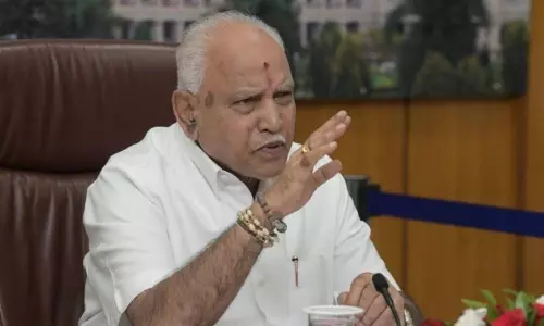 BS Yediyurappa Submits his Resignation to Governor BS Yediyurappa Submits his Resignation to Governor