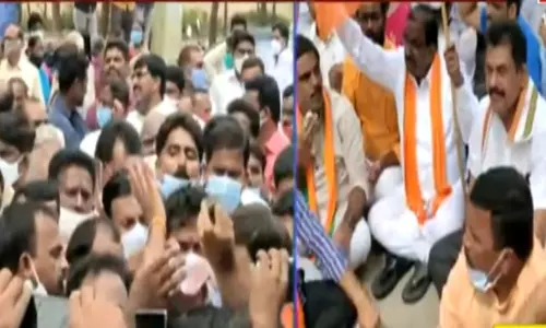 BJP Leaders Protest Against Set up the Tipu Sultan Statue in Kadapa District BJP Leaders Protest Against Set up the Tipu Sultan Statue in Kadapa District
