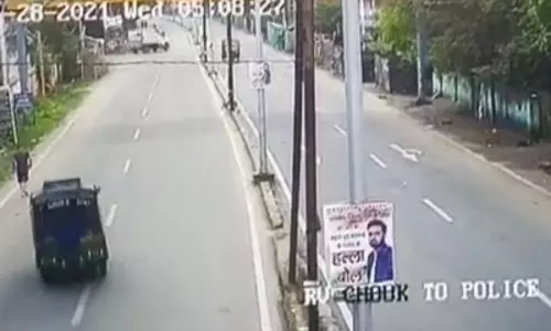 Dhanbad District Judge Dies After Hitting a Vehicle