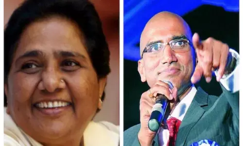 Telangana: రెండు పార్టీలకు.. బీఎస్పీ భయం.. Telangana: రెండు పార్టీలకు.. బీఎస్పీ భయం..