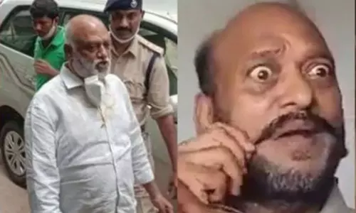 Police Case Filed On JC Prabhakar Reddy Police Case Filed On JC Prabhakar Reddy