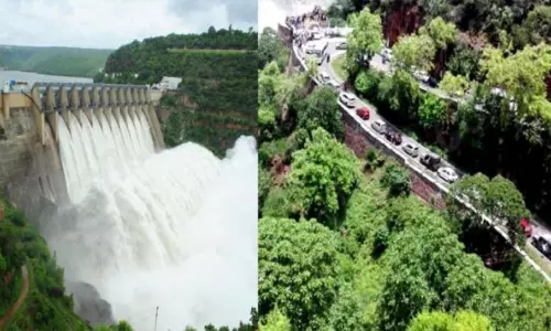 Huge Traffic jam at Srisailam Dam