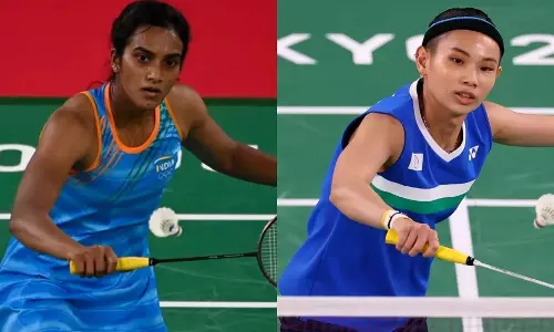 Indian Badminton Player PV Sindhu Consolation to T.Y. Tai to Loose in Final Olympic Badminton Match