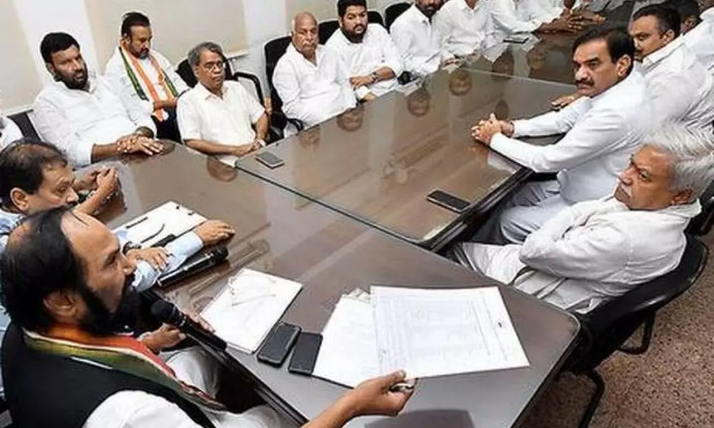 Telangana Congress leaders Meeting in Indira Bhavan Soon
