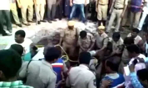 Rescue Operation Continues From Two Days For Missing Worker