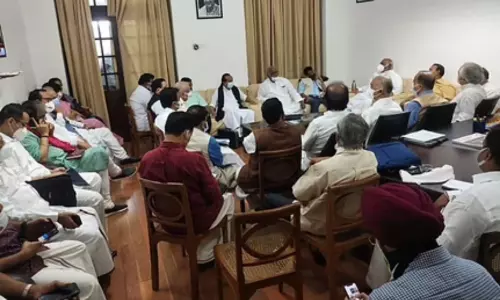 Oppositions Ready to Fight Against Center