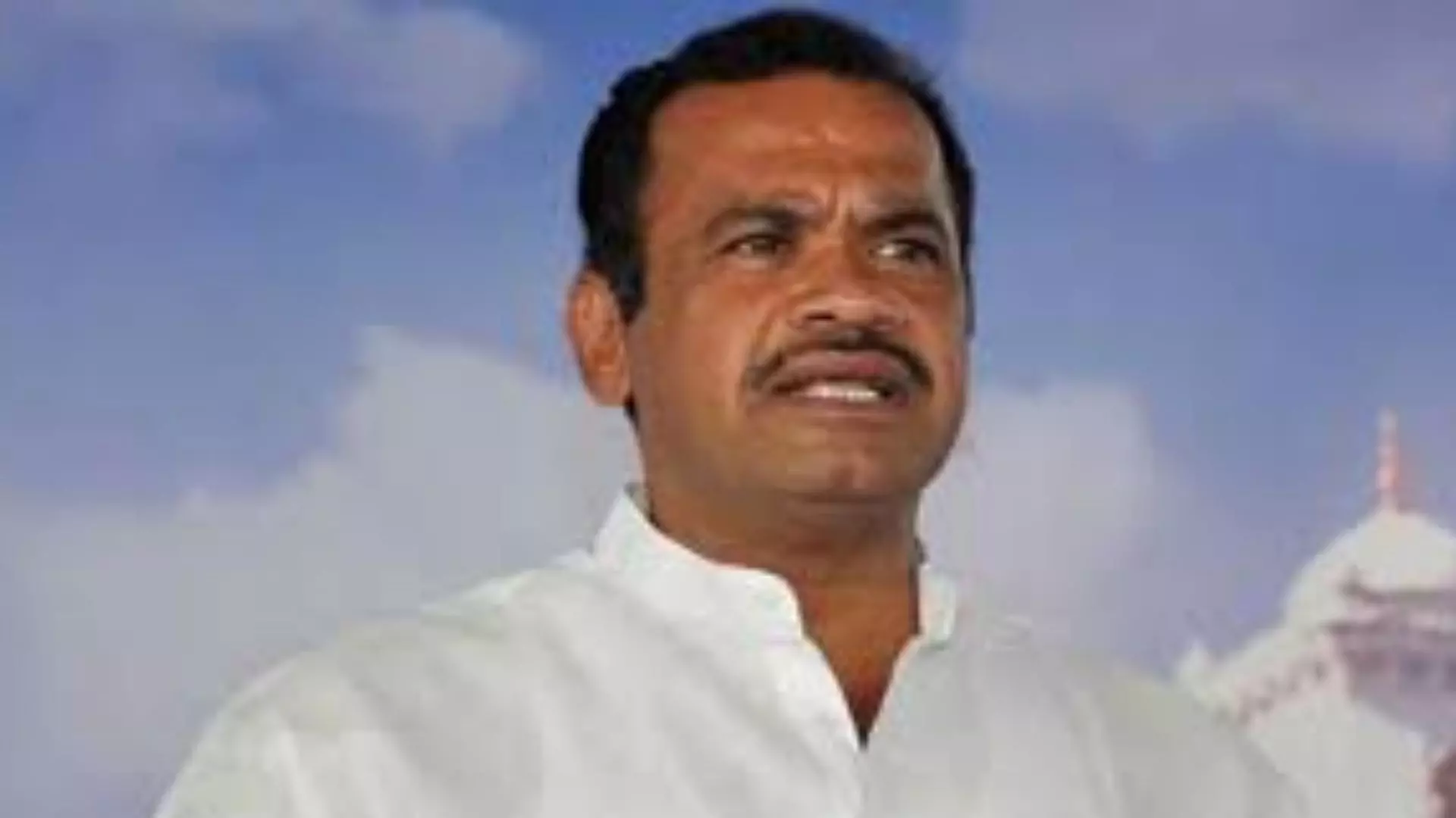 Komatireddy Venkat Reddy Said That We Will Work For The Party Under Sonia And Rahul Gandhi