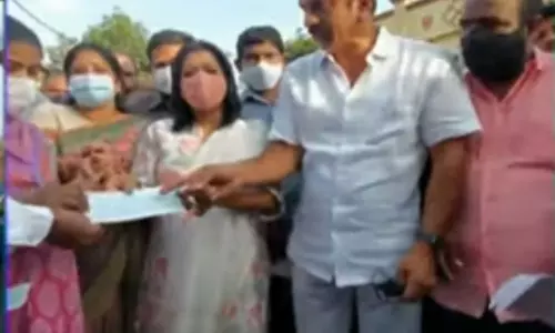 Government Help to Manhole Deaths in Hyderabad