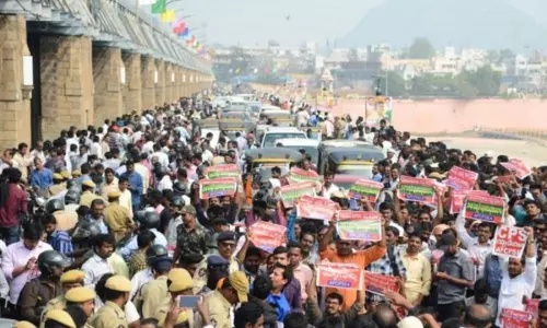 Tension Situation at Prakasam Barrage