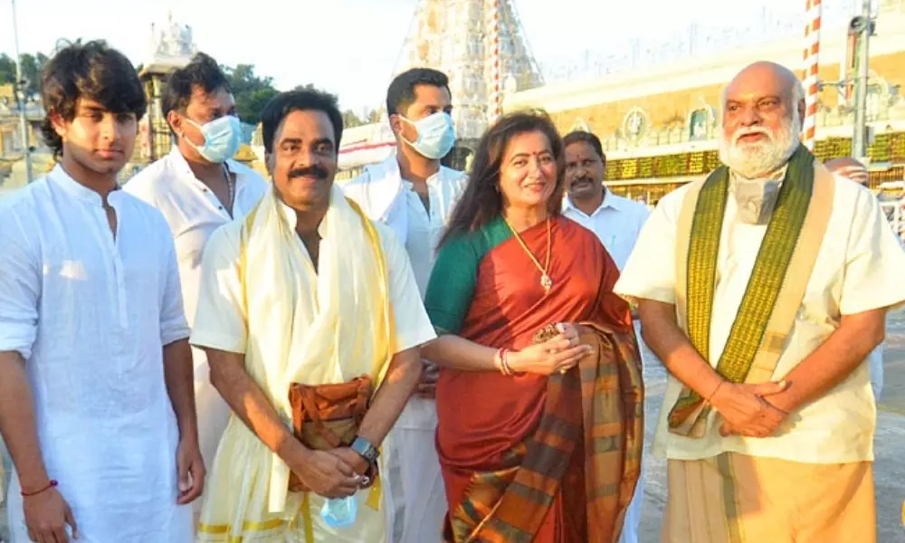 Director Raghavendra Rao and Pelli SandaD Team Visits Tirumala Temple