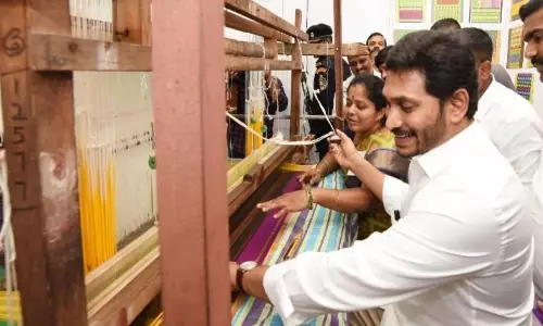YSR Nethanna Nestham Funds Releasing to Waiver of Handlooms Today 10 08 2021 By Andhra Pradesh Chief Minister YS Jagan
