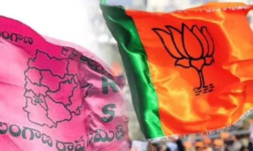 Conflict Between TRS and BJP Leaders at Malkajgiri GHMC Office