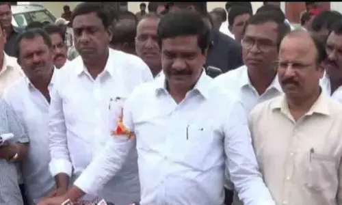 Minister Vemula Prashanth Hoist the Flag at TRS Party Office