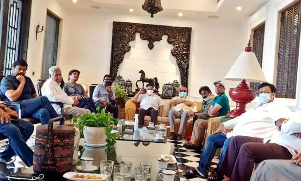 Chiranjeevi Holds Meeting with Tollywood Bigwigs Ahead of meet with CM Jagan