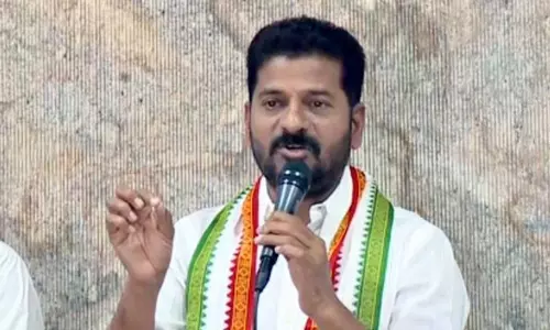 Revanth Reddy: సీఎం స్పీచ్లో బీటలు వారుతున్న టీఆర్ఎస్ కనిపించింది Revanth Reddy: సీఎం స్పీచ్లో బీటలు వారుతున్న టీఆర్ఎస్ కనిపించింది