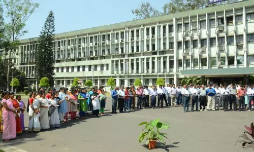 High Tension at Visakhapatnam Steel Plant Admin Building