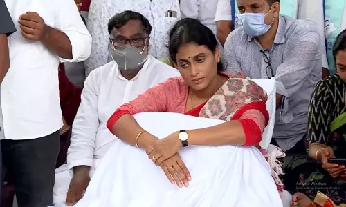 YS Sharmila Tour in Mahabubabad District