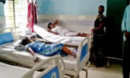 A Young man Who Poured Petrol on his Girlfriend and set her on fire in Vijayawada A Young man Who Poured Petrol on his Girlfriend and set her on fire in Vijayawada