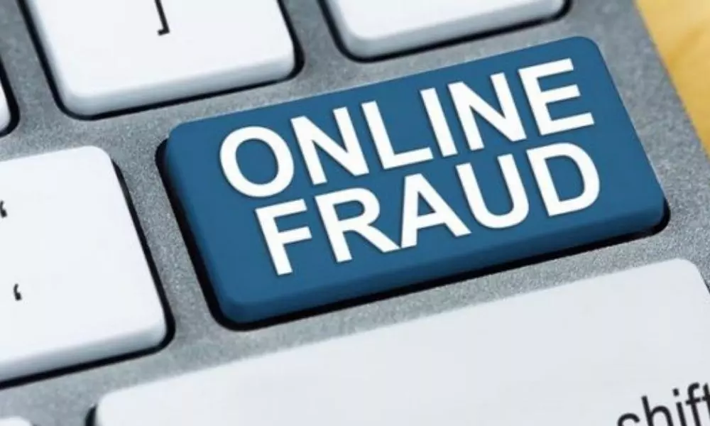 Online Fraud in Kamareddy Ashok Nagar Colony | Telugu Online News