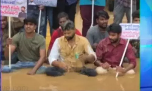 Pudipatla Sarpanch Protest for Bridge Pudipatla Sarpanch Protest for Bridge