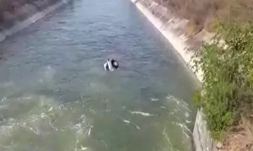 Five Members Missing in Floating Car Due to Heavy Floods