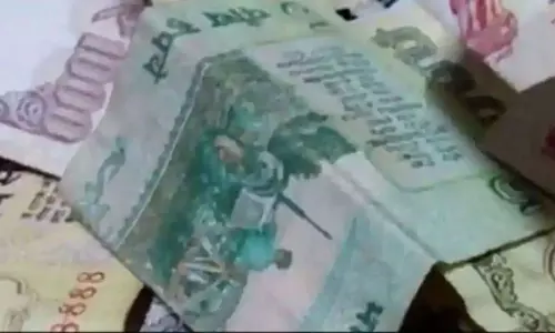 RBI Issues Important Notice About Cautioning the Peope for Selling old Coins or Notes