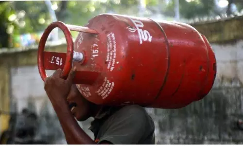 Again LPG Gas Price Hike in India Again LPG Gas Price Hike in India