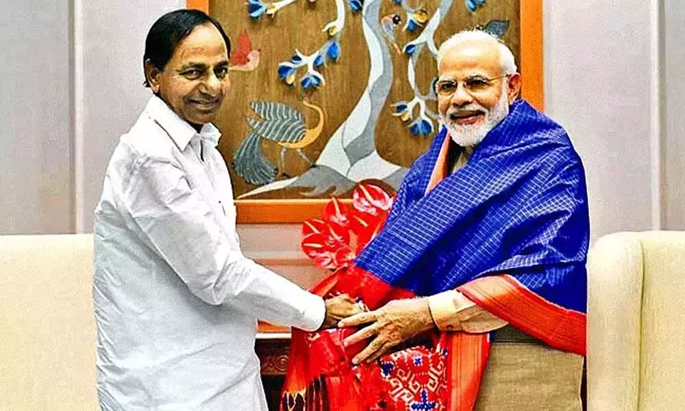 CM KCR Invited the PM Modi to Yadadri Temple Inauguration CM KCR Invited the PM Modi to Yadadri Temple Inauguration