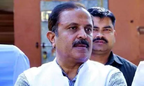 Congress Leader Madhu yashki Said that Another Name for the Dishonesty was Dalit bandhu Congress Leader Madhu yashki Said that Another Name for the Dishonesty was Dalit bandhu