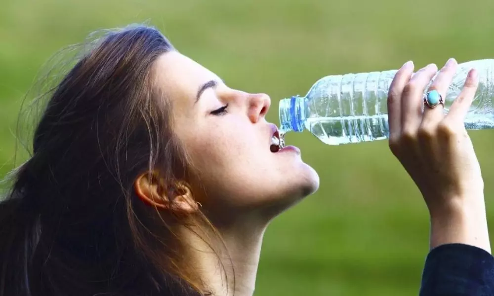 Drinking Water in Plastic Bottle Good or Bad Know all About This