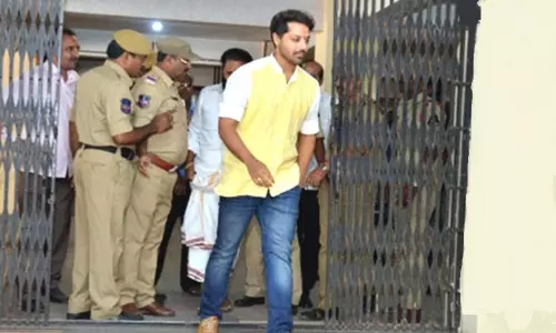 Actor Nandu Attended to the Drugs Investigation