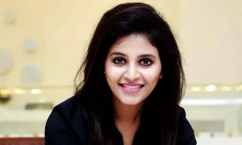 Actress Anjali Completed 15 Years in Telugu Film Industry