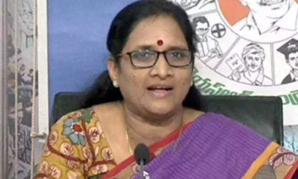 TDP Women Commission Chairperson Padma Fires on TDP