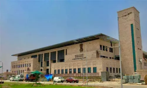 AP Highcourt Punished Poonam Malakondayya and Chiranjeevi Chowdhary