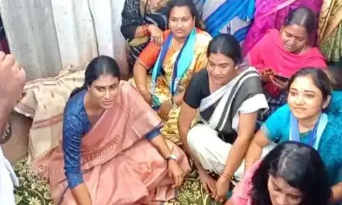 YS Sharmila Initiated to do Justice to the Parents of Saidabad Singareni Case YS Sharmila Initiated to do Justice to the Parents of Saidabad Singareni Case