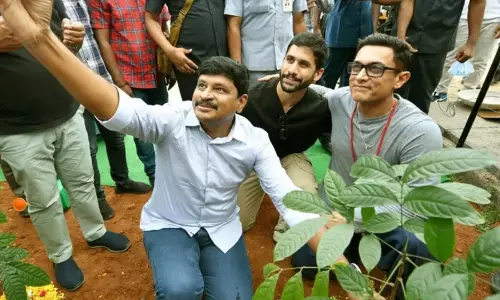Aamir Khan and Naga Chaitanya Participated in Green India Challenge With MP Santosh Kumar at Begumpet Airport