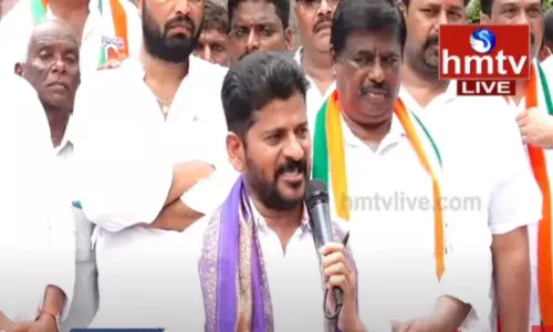 Konda Vishweshwar Reddy and Revanth Reddy Reached to Gun Park Konda Vishweshwar Reddy and Revanth Reddy Reached to Gun Park