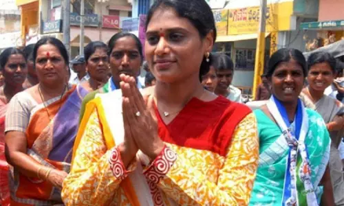 YS Sharmila Hiking on Democracy Started from Chevella YS Sharmila Hiking on Democracy Started from Chevella