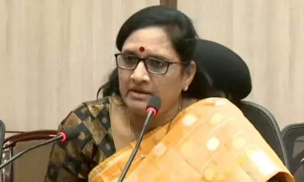 Chairperson of the Womens Commission Vasireddy Padma Visiting Guntur Jail